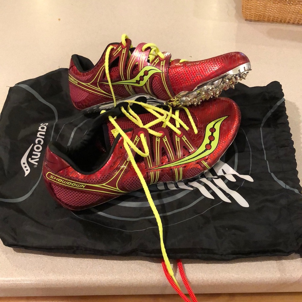 Sprinting Spikes